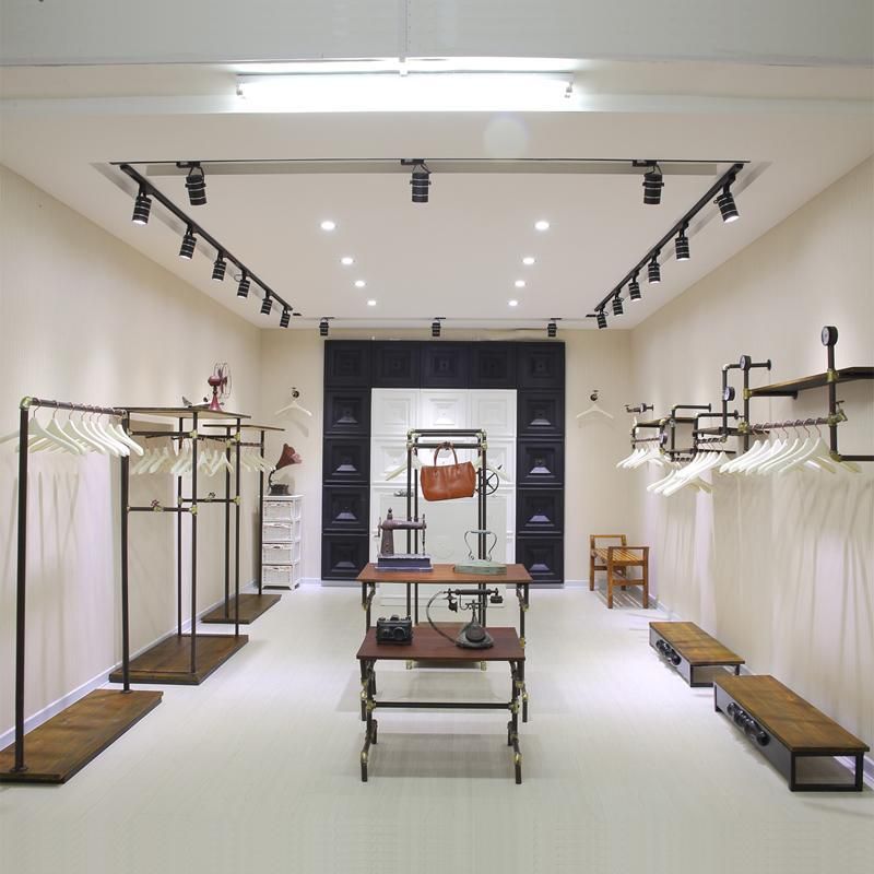mẫu gi&aacute; treo quần &aacute;o shop thời trang đẹp