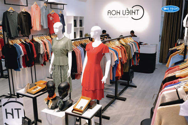 LẮP SAI HỆ GIÁ TREO – CÁI BẪY ÂM THẦM KHIẾN CHỦ SHOP THỜI TRANG “BỐC HƠI” DOANH SỐ